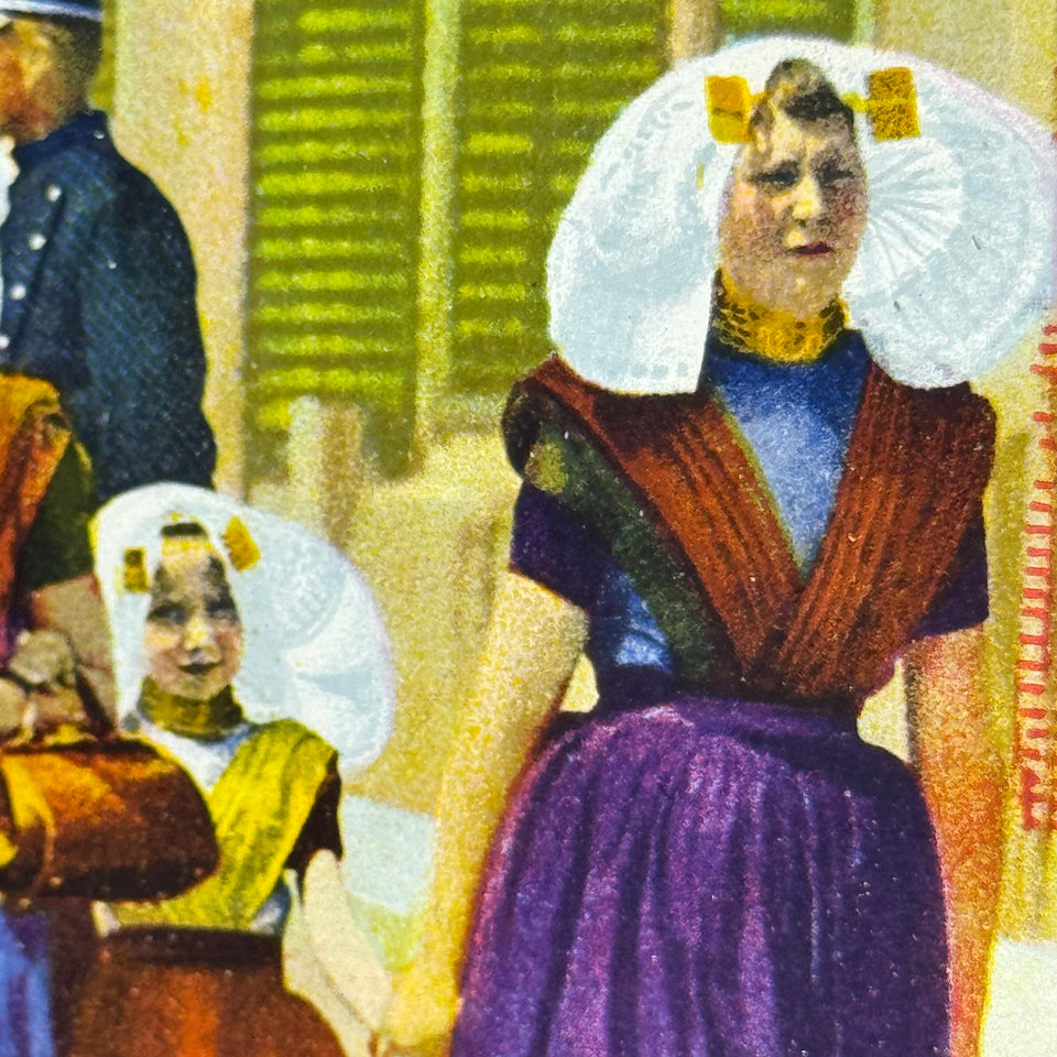Rare Antique PhotoChrome Postcard - Near mint condition - Historical Folklore Dutch Costume photocards - High Quality Photo paper a.o. – Holland Traditional Culture Costume Embroideries