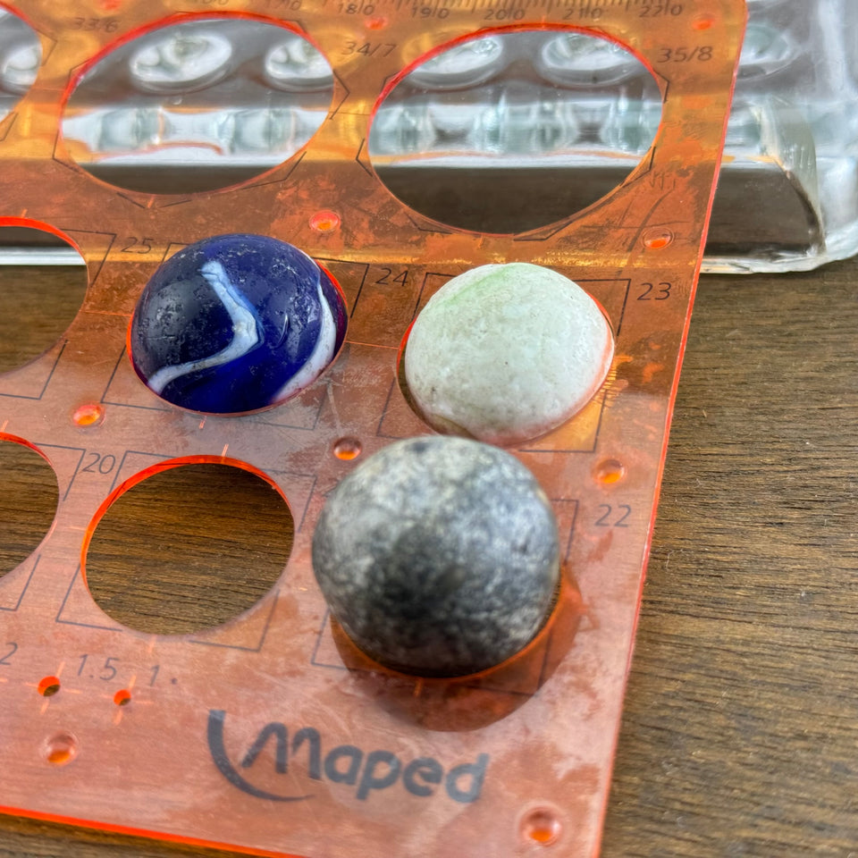 Set of antique collectable marbles - Different type and sizes