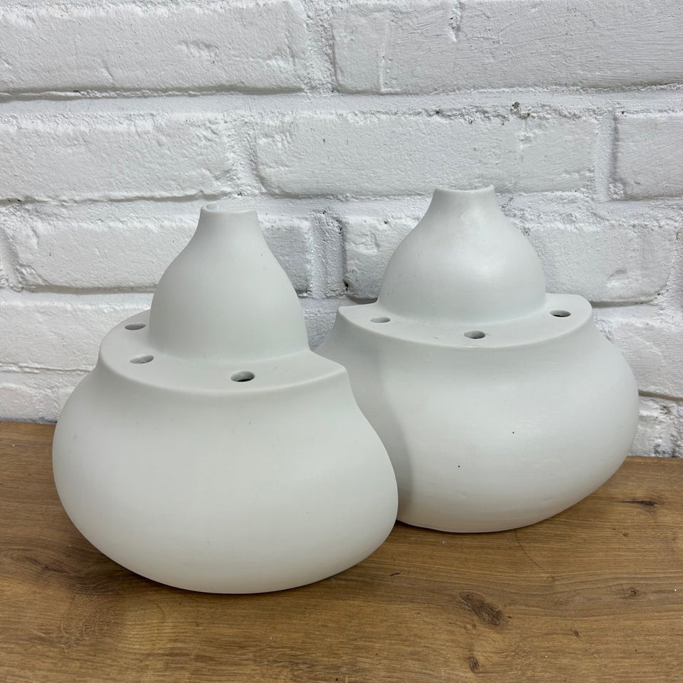 Michael Bassetto - 2 white wall vases - Serax