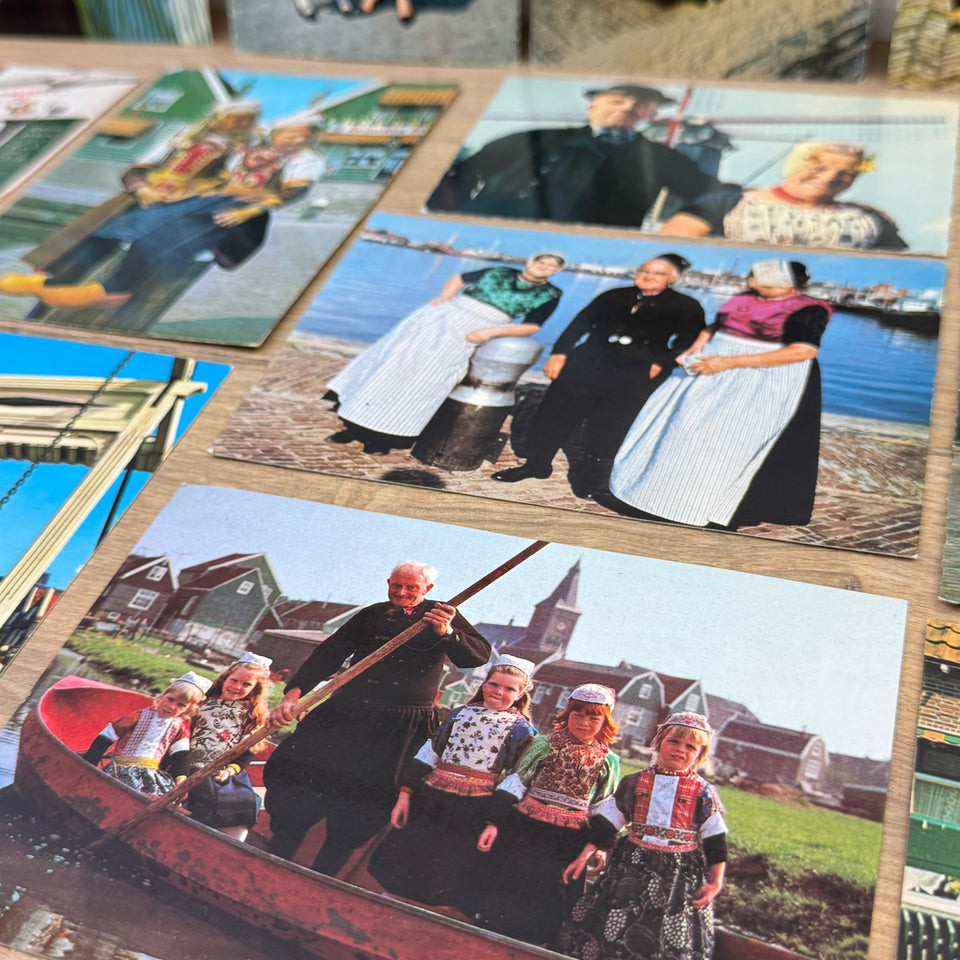 Collection of The Dutch Folklore Costume with Dutch Woman Vintage photo cards – Holland’s Traditional Culture Costumes