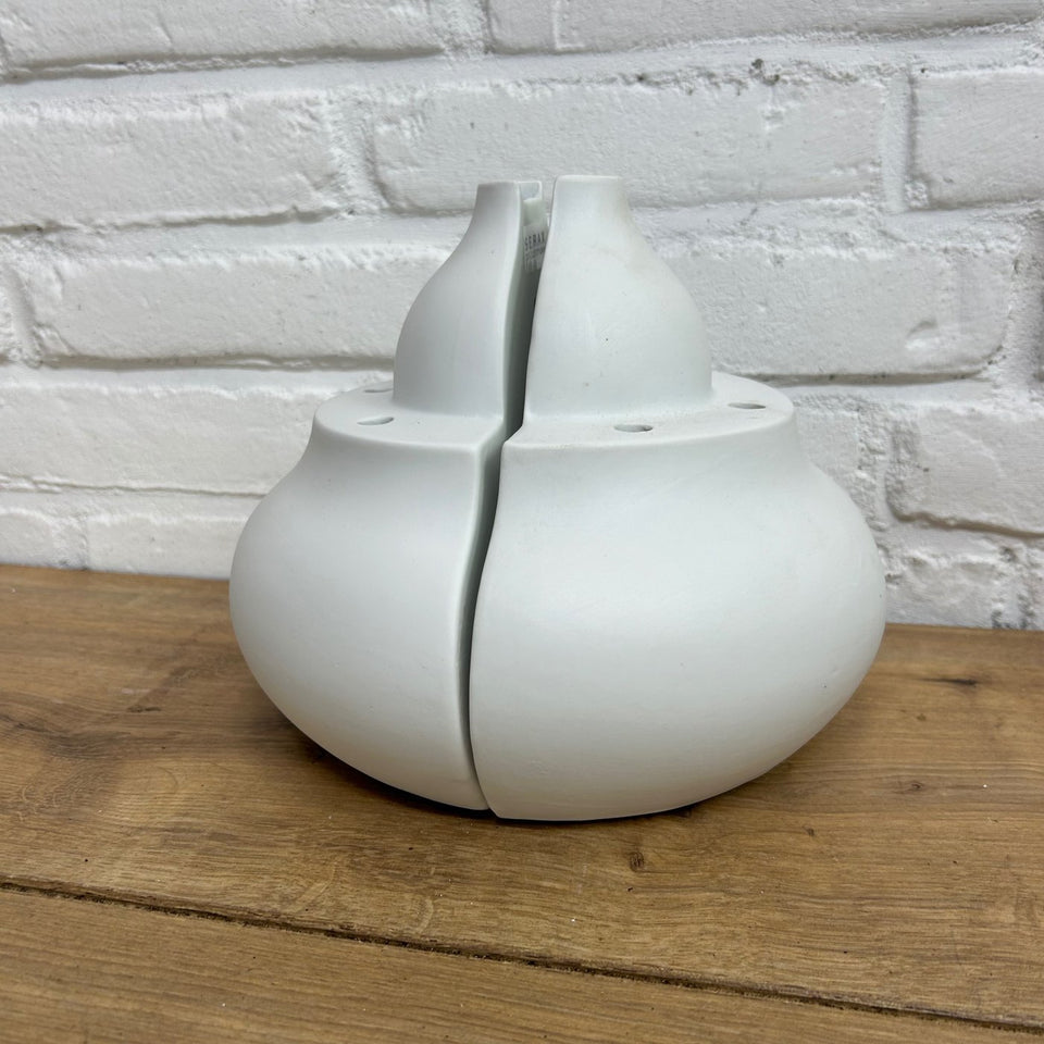 Michael Bassetto - 2 white wall vases - Serax