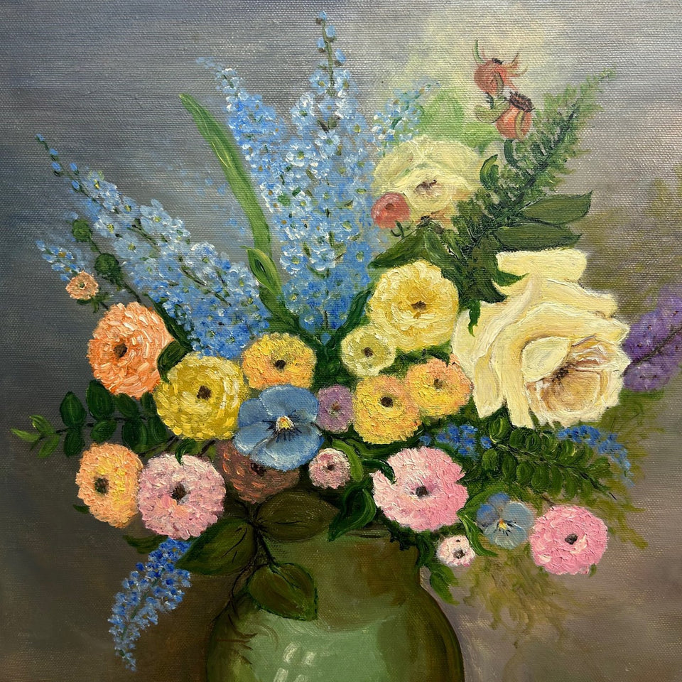 Oil painting - Still life with bouquet with Spring flowers