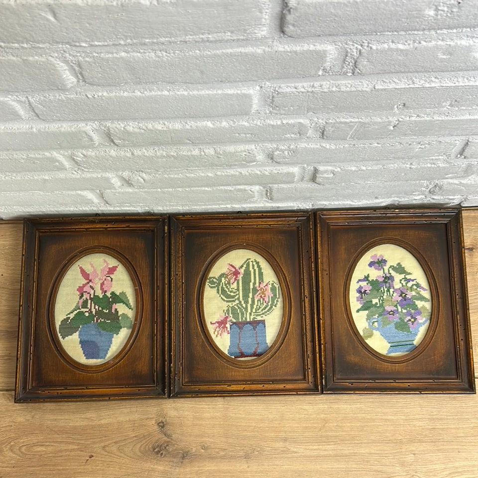 Set of 3 embroideries of a Cactus and Flowers - Embroidery - Tapestry - Patchwork - Cottonwork