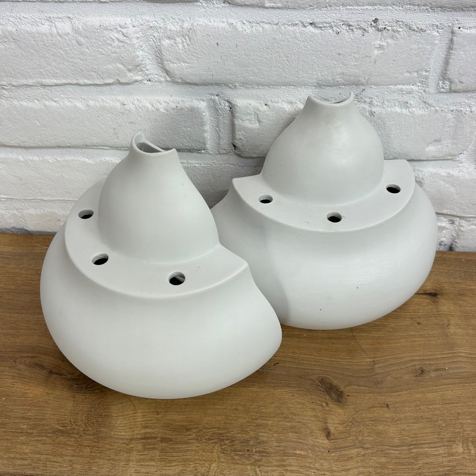 Michael Bassetto - 2 white wall vases - Serax