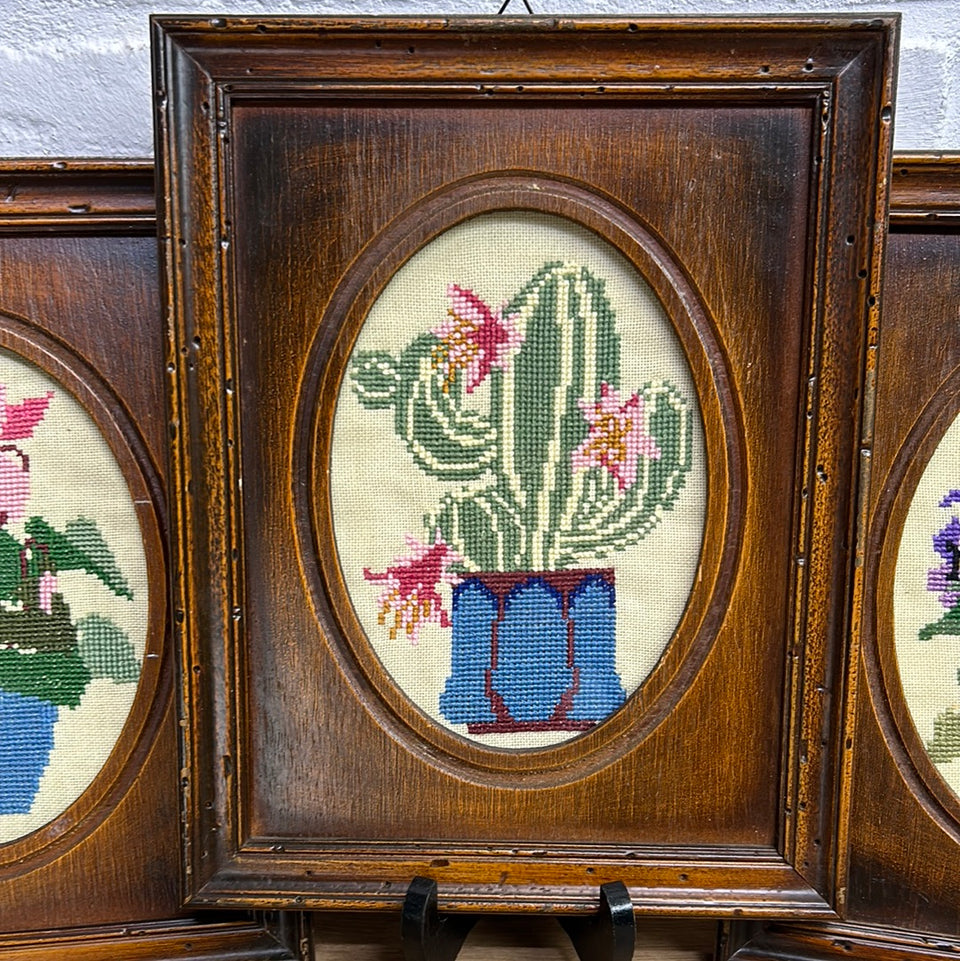 Set of 3 embroideries of a Cactus and Flowers - Embroidery - Tapestry - Patchwork - Cottonwork