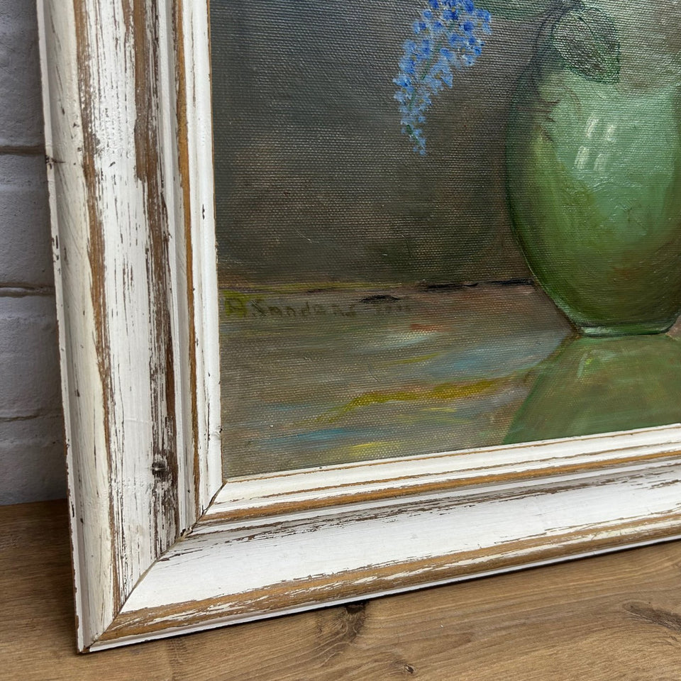 Oil painting - Still life with bouquet with Spring flowers