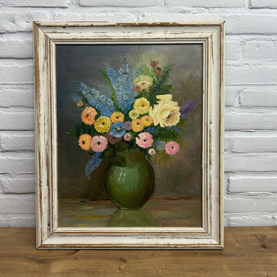 Oil painting - Still life with bouquet with Spring flowers