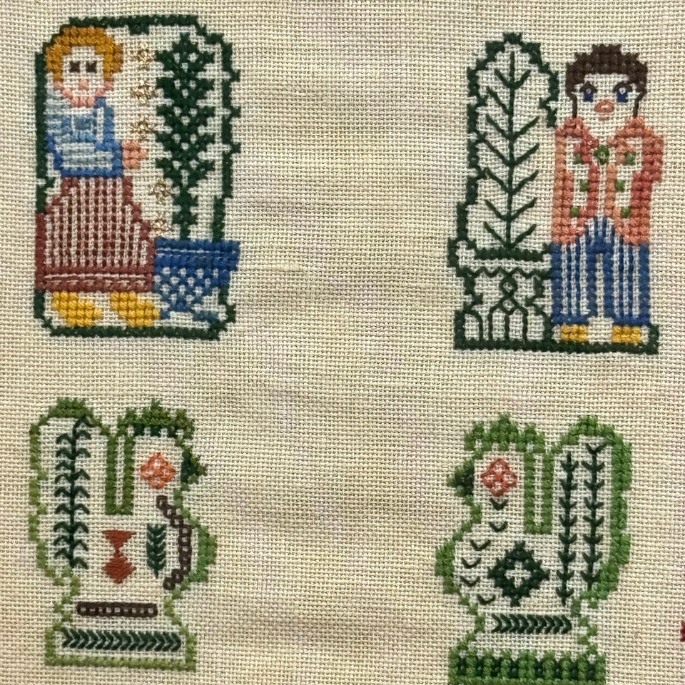 A set of 3 framed Dutch Embroideries - Cross-Stitch Embroidery - Cottonwork - Framed