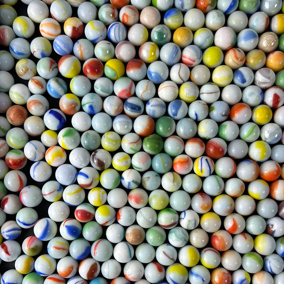 Surprise box with mixed Milk glass & Agate marbles