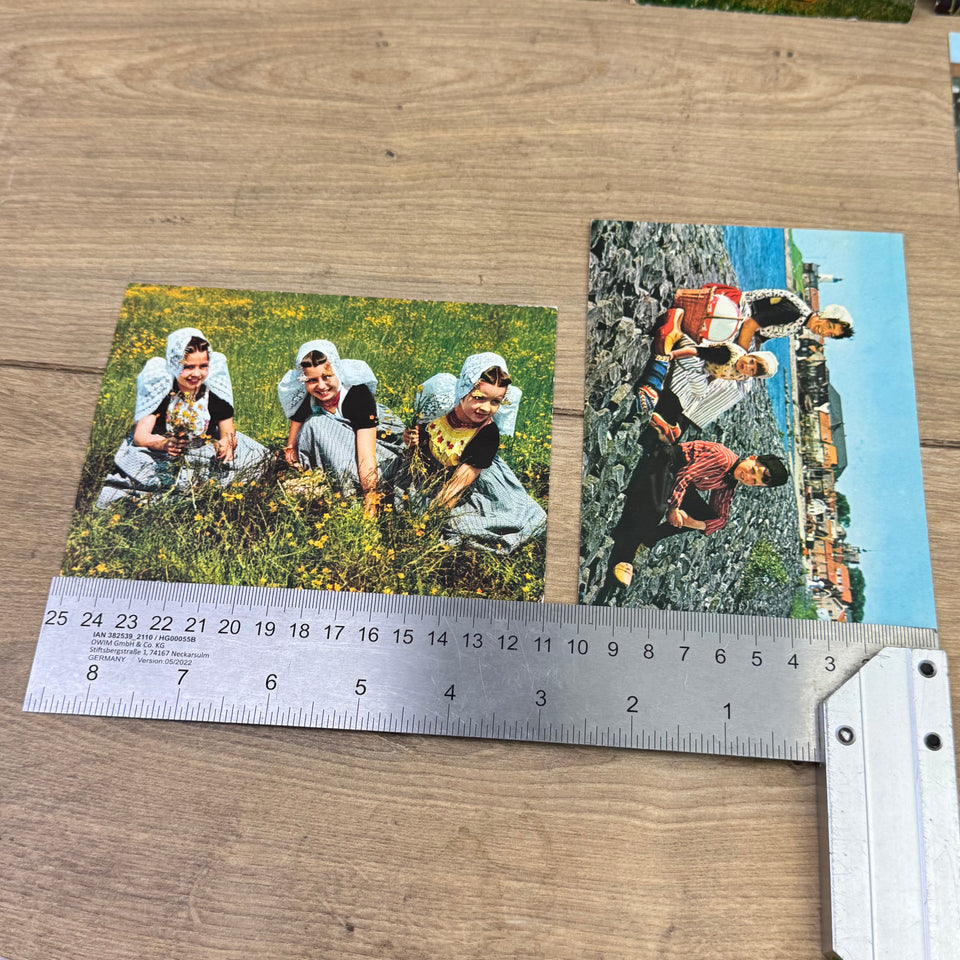 Collection of The Netherlands Folklore Costume with Dutch Woman Vintage photo cards – Holland’s Traditional Culture Costumes