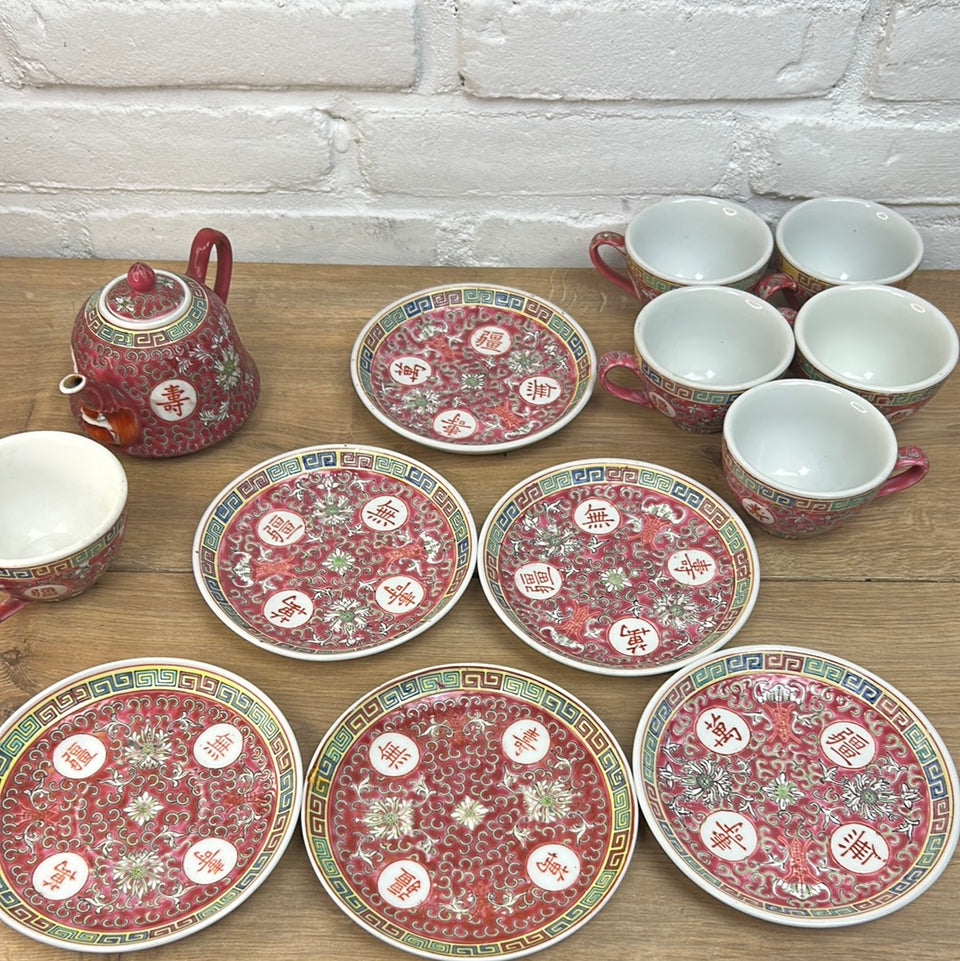Chinese ceramic tea set - 6 plates & cups and teapot with lid