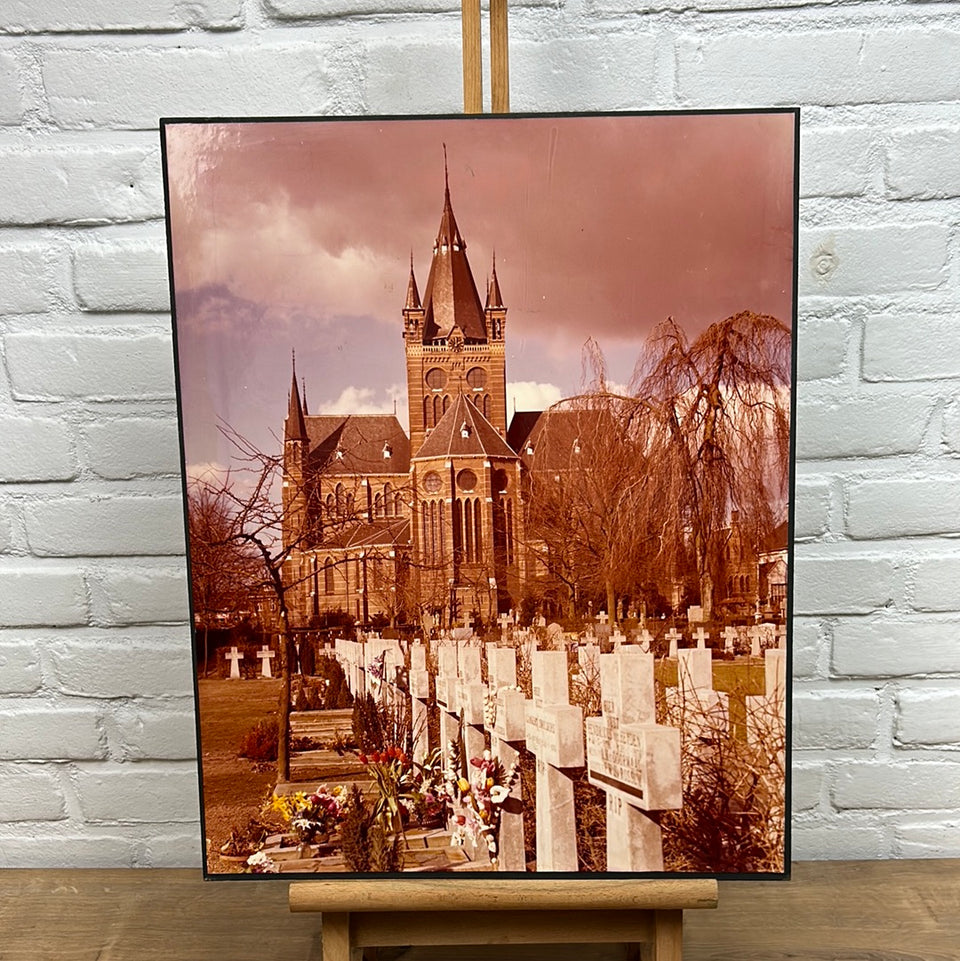 Graveyard Photo serie “Cemetery” by Theo van der Vaart