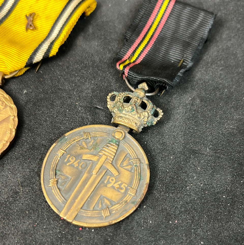2 Belgian Medals WW2 Bravery Prisoner camp
