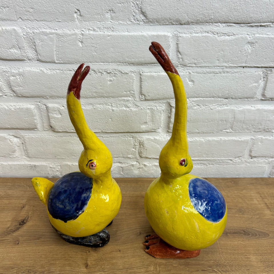 Sculpture, A colorful cute couple looking up - 31 cm