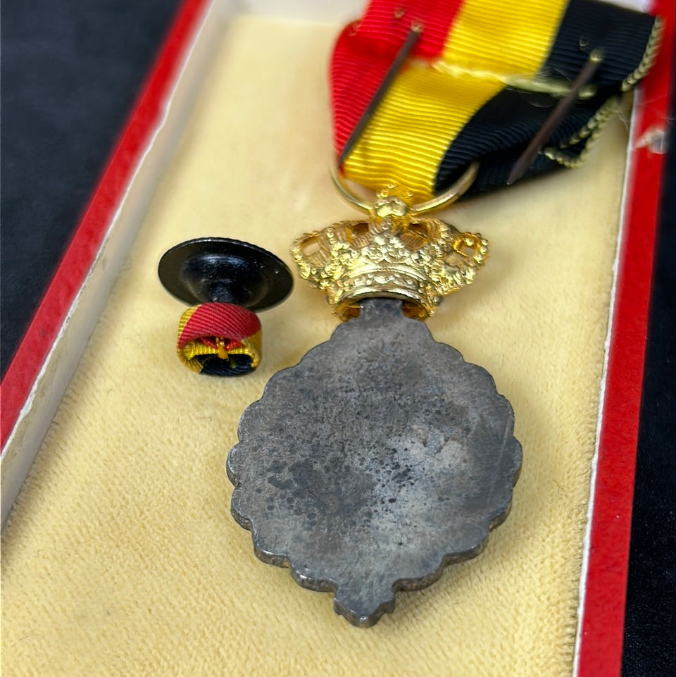 Belgian Medal for Labor First Class set 2