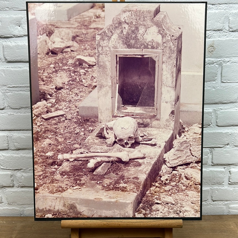 Graveyard Merida Maya Mexico Photo serie “Cemetery” by Theo van der Vaart