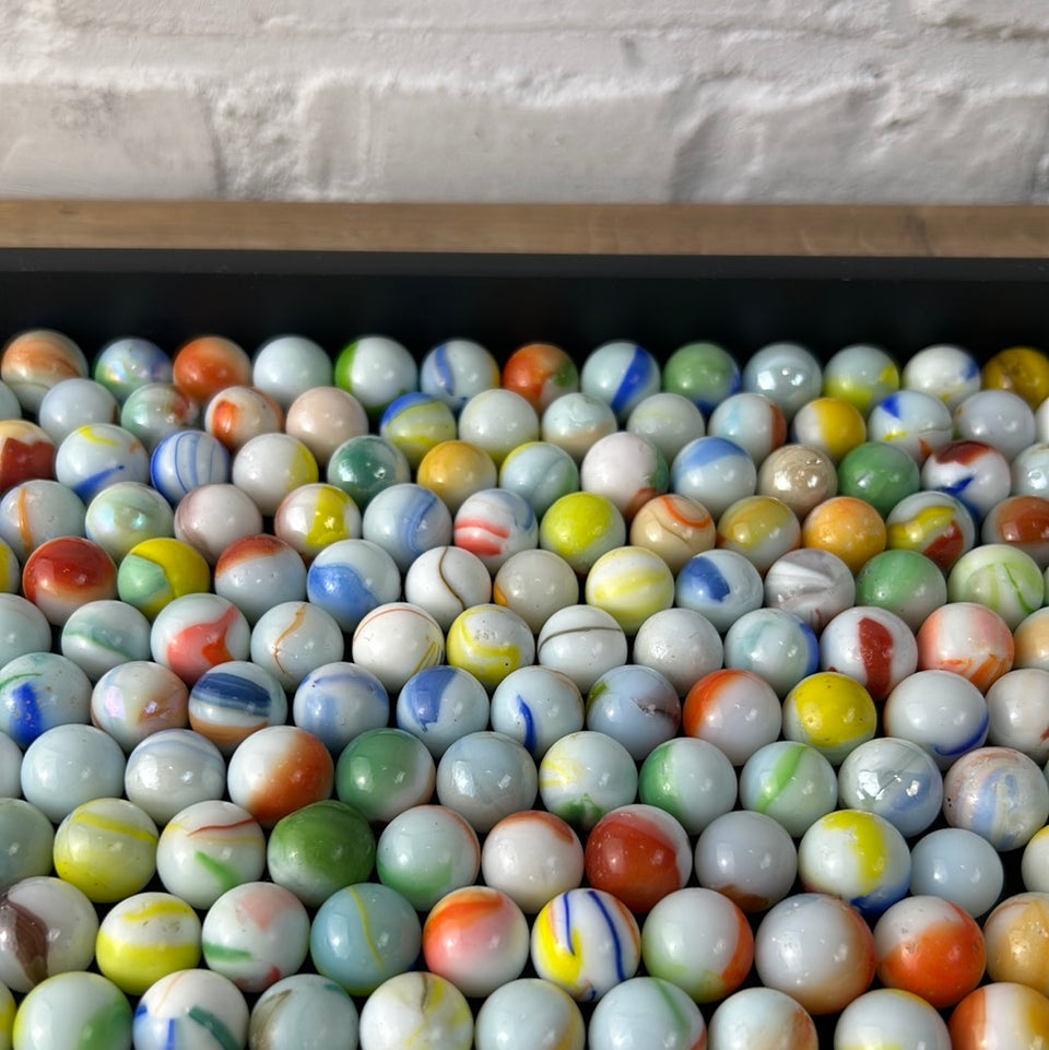 Surprise box with mixed Milk glass & Agate marbles