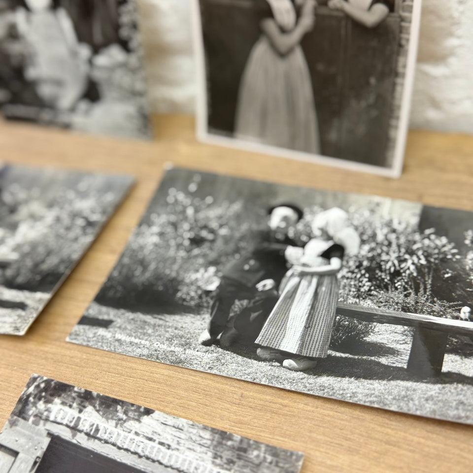 Set of Dutch Culture History cards - High Quality Print cards – Holland Traditional Costume Embroidery Illustrations