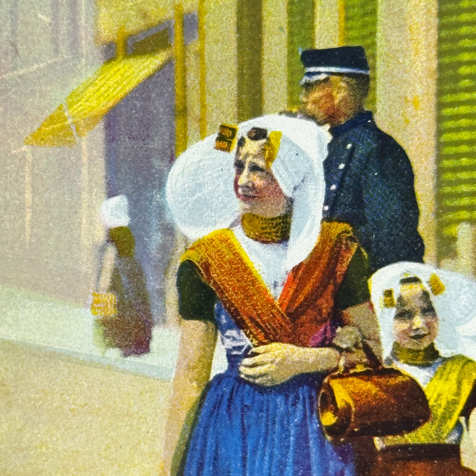 Rare Antique PhotoChrome Postcard - Near mint condition - Historical Folklore Dutch Costume photocards - High Quality Photo paper a.o. – Holland Traditional Culture Costume Embroideries
