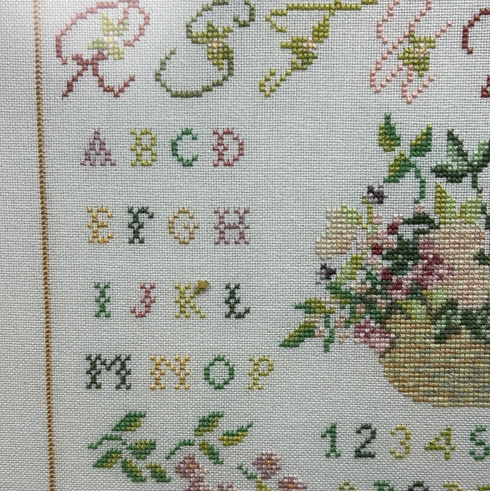 Vintage Sampler with Flowers and alphabet - Embroidery - Tapestry - Patchwork - Cotton work - Framed