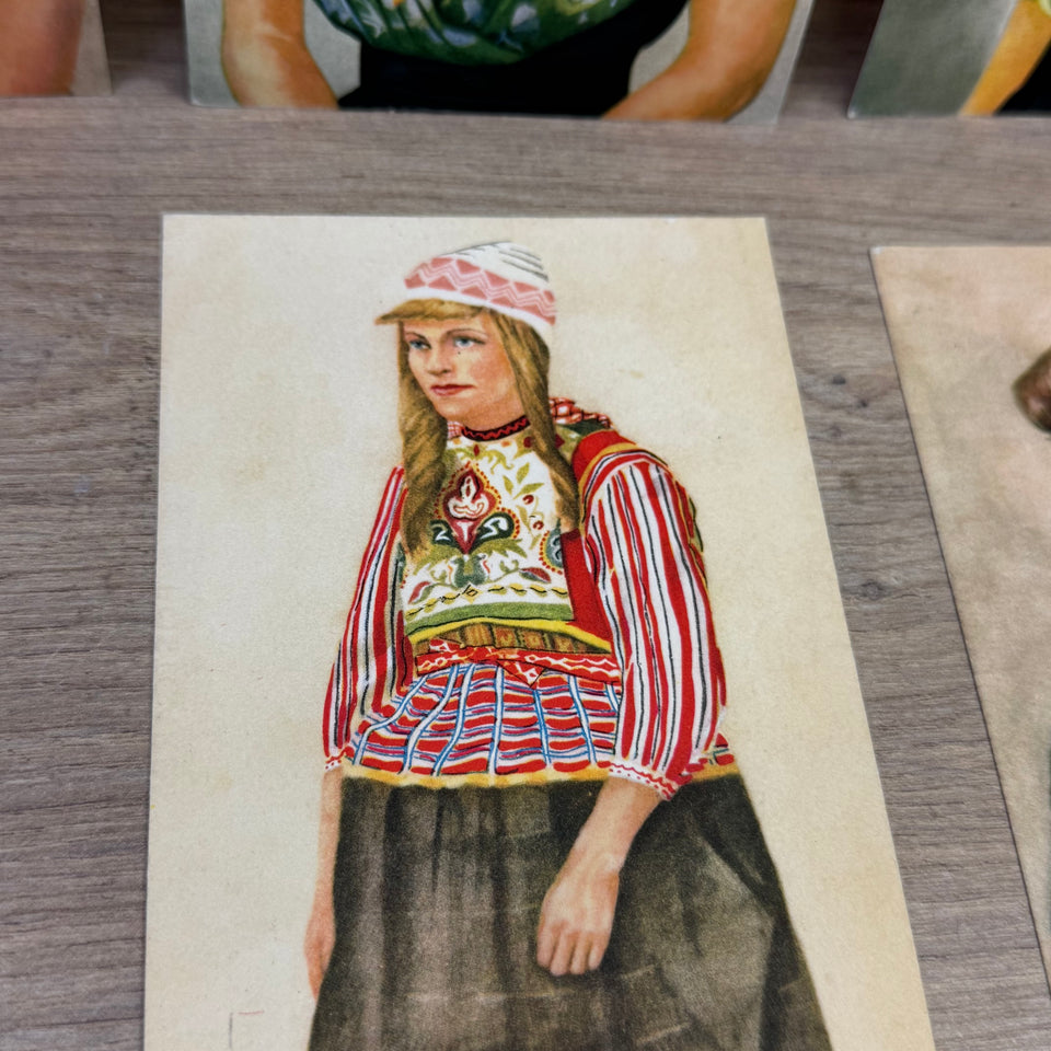 Set of Antique Dutch Folk Dress High Quality Print cards – Holland Traditional Costume Embroidery Illustrations