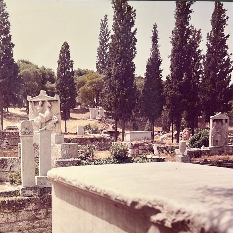 Graveyard Photo serie “Cemetery” by Theo van der Vaart