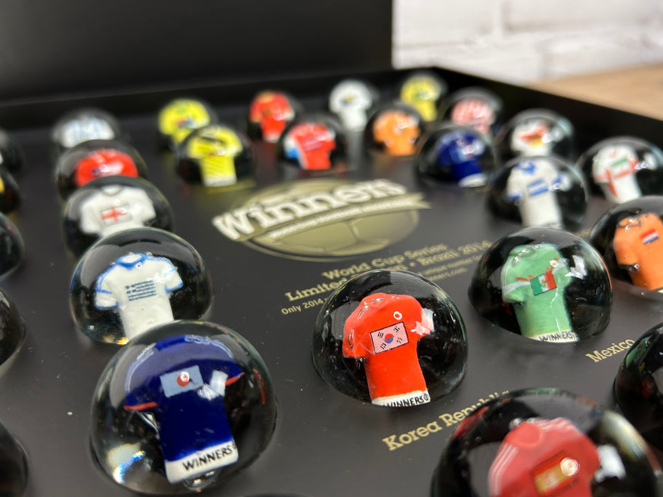 48 World Cup Football Marbles - Original box unopened Winners Mysterybox