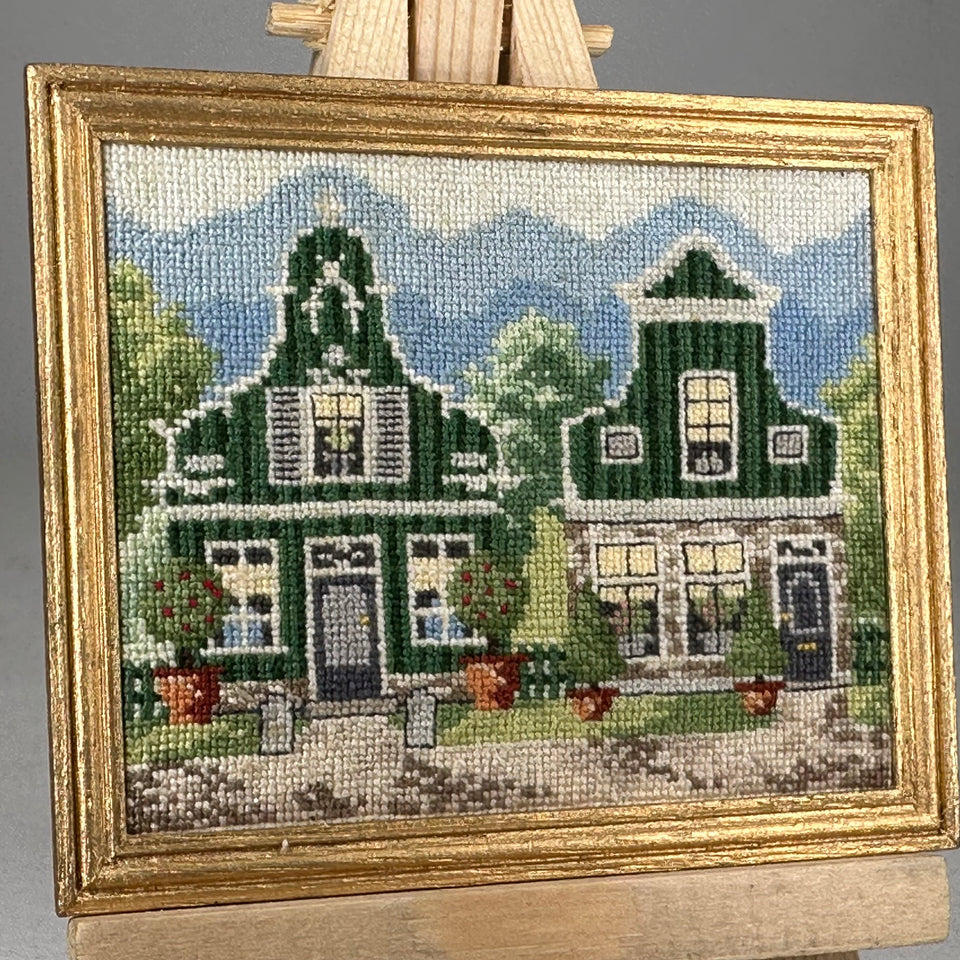 Miniature dollhouse Embroidery by Tieneke Beiler