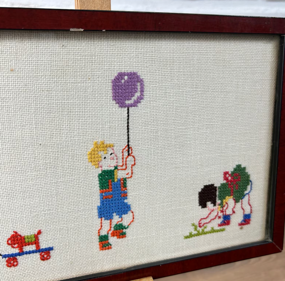 Children playing - Embroidery - Cottonwork - Framed