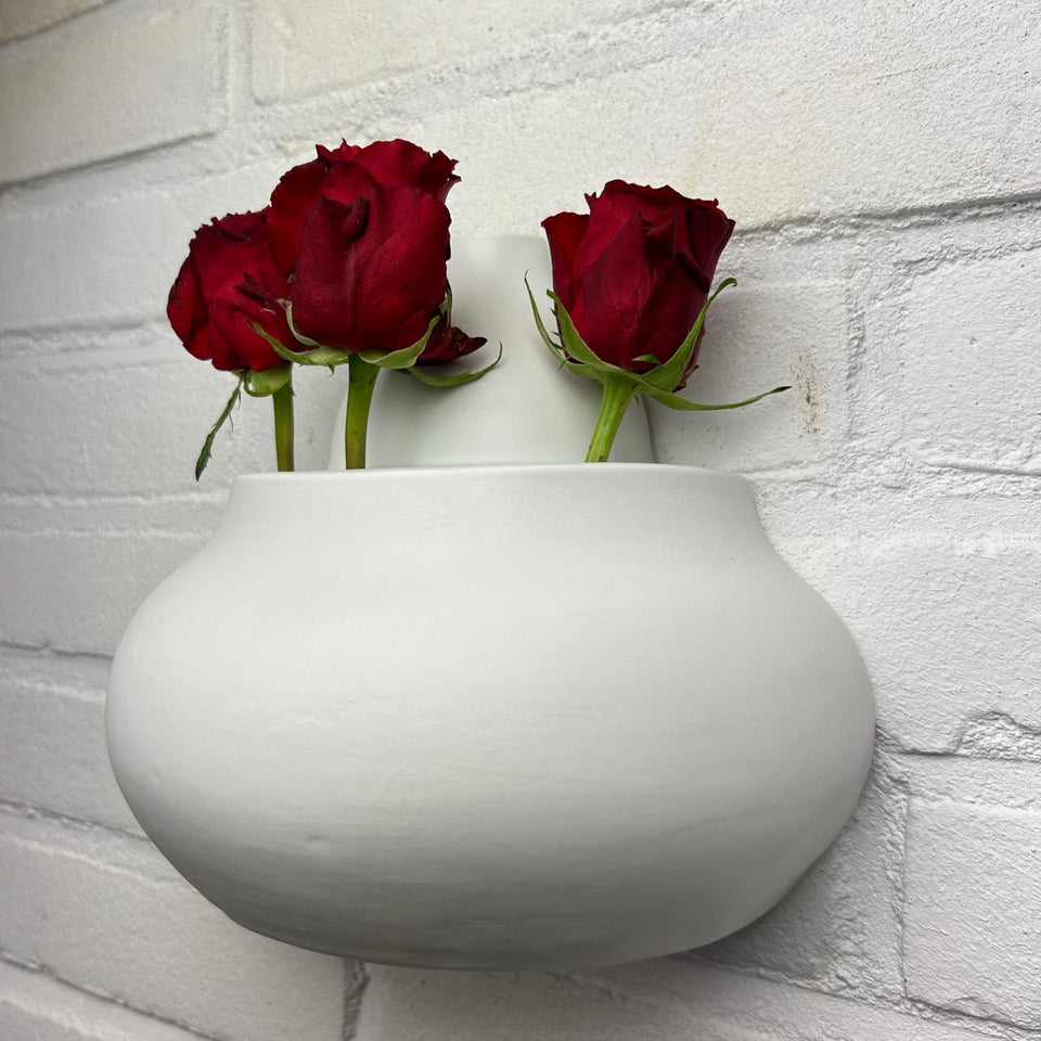 Michael Bassetto - 2 white wall vases - Serax