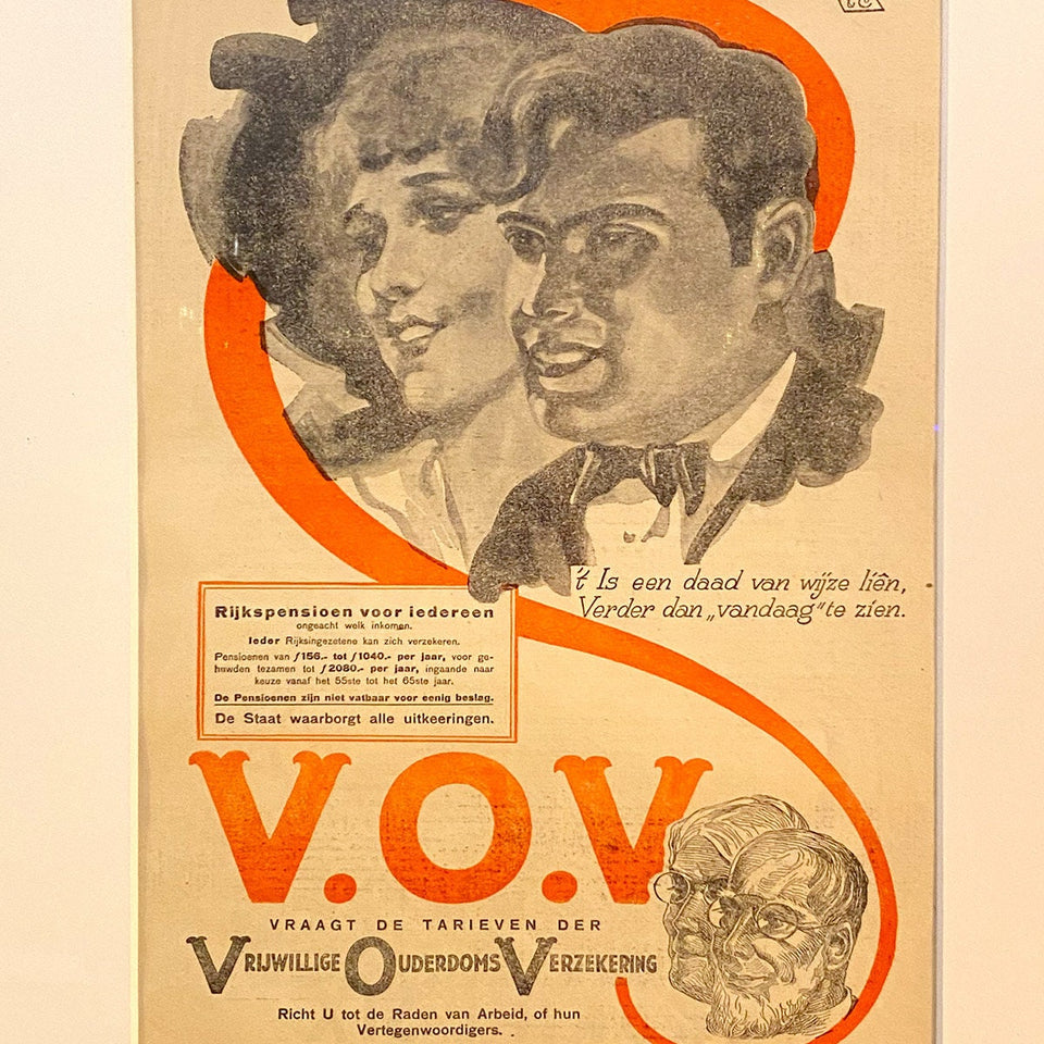 Original "VOV ouderen pensioen fonds" advertisement from 1928 |  Unique color print | Vintage advertising | Retro