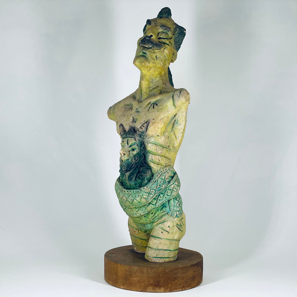 Sculptuur beeld Man met demonen, van Rusev Dobrev
