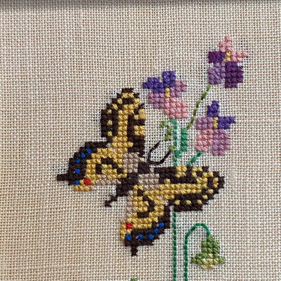 Butterflies and Flowers - Embroidery - Tapestry - Patchwork - Cottonwork