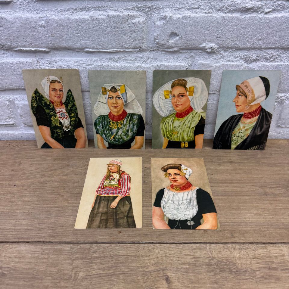 Set of Antique Dutch Folk Dress High Quality Print cards – Holland Traditional Costume Embroidery Illustrations