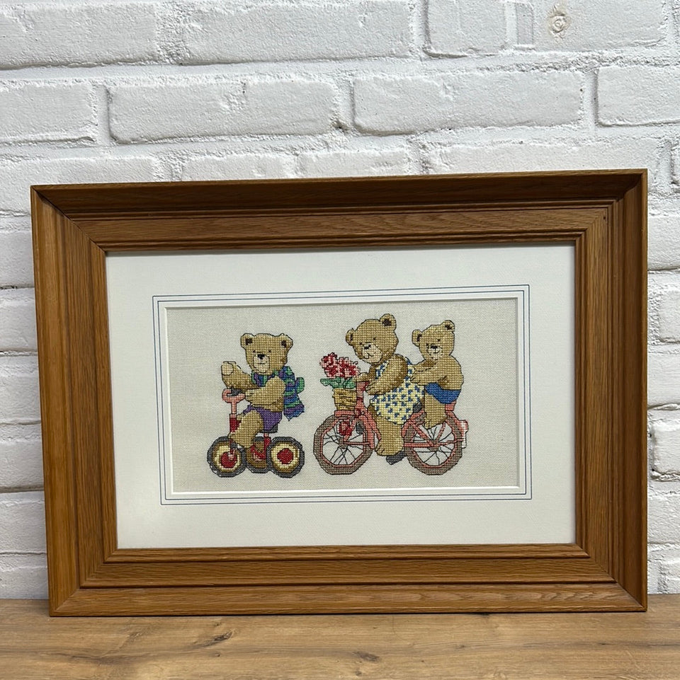 Group of teddybears on a bike - Oak wood frame - Childrens room - Embroidery - Cottonwork - Framed