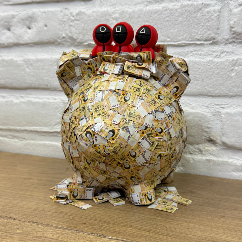 The PiggyBank Squid Art Game characters on Piggy bank