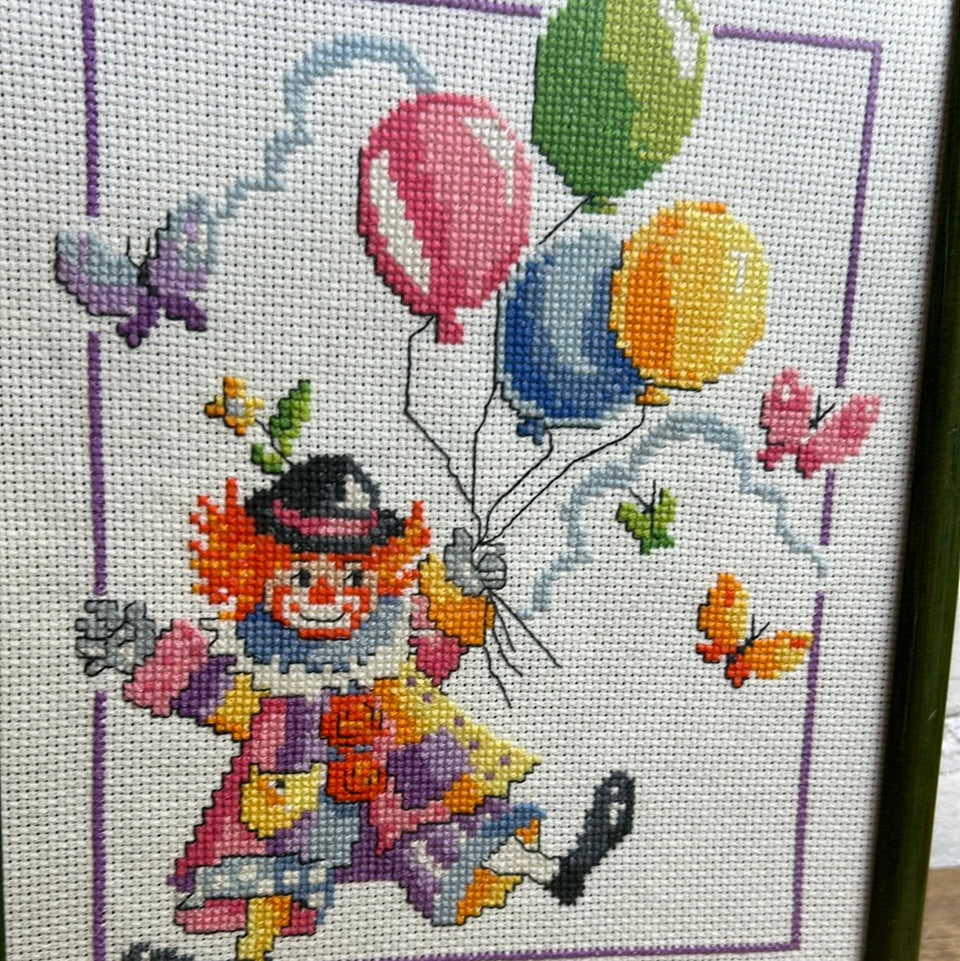 Two framed clown embroideries with numbers and balloons - Embroidery - Cottonwork - Framed