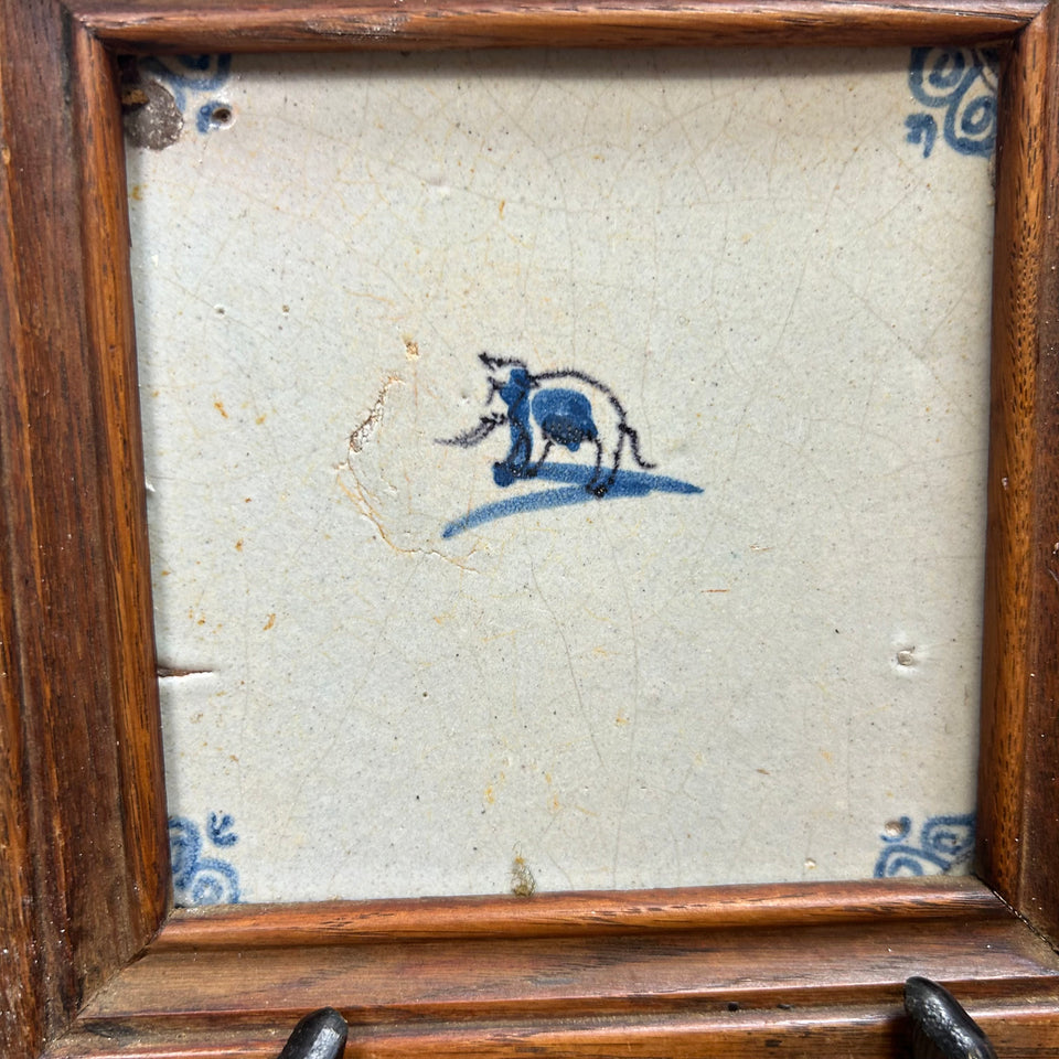 Antique 17th century Delfts Blue Elephant tile