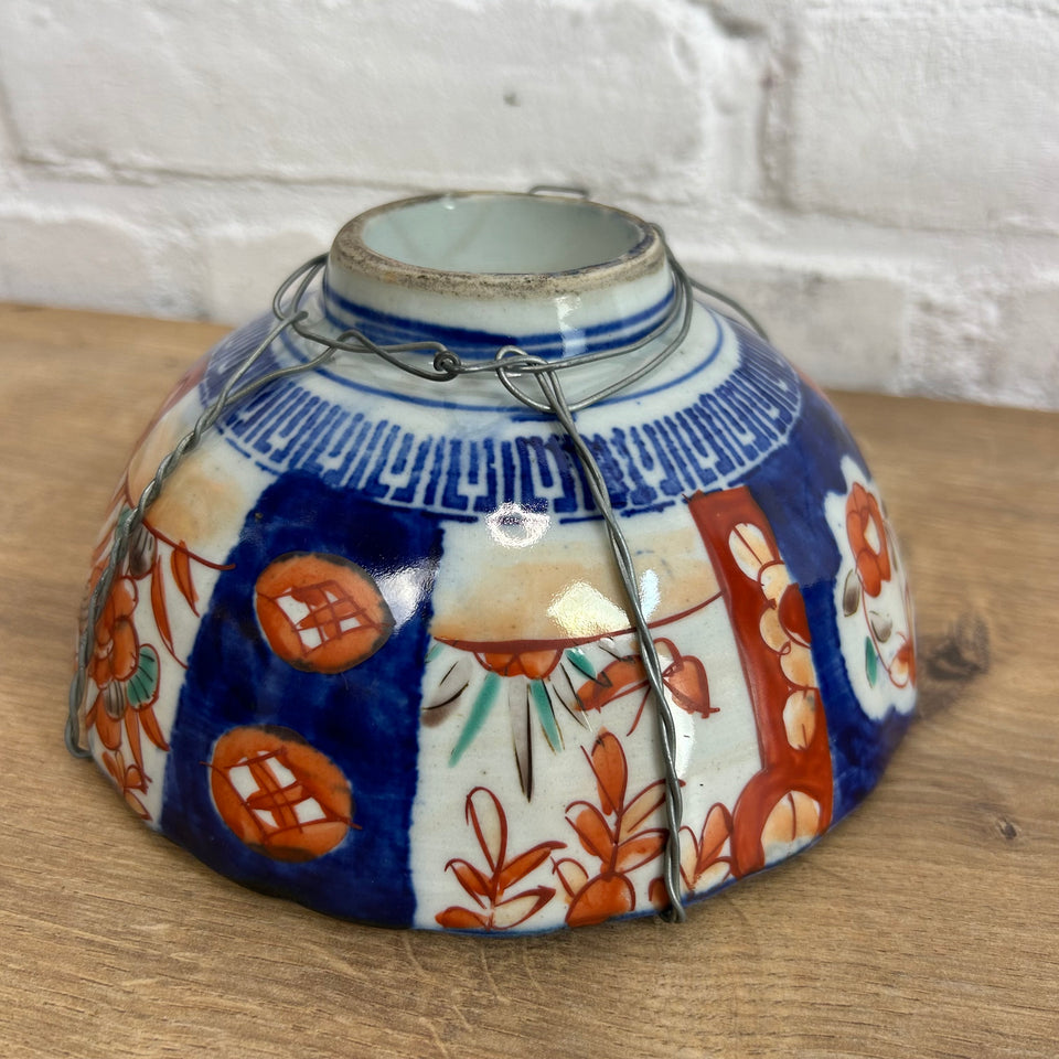 Two Japanese Imari bowls - with wall hanging