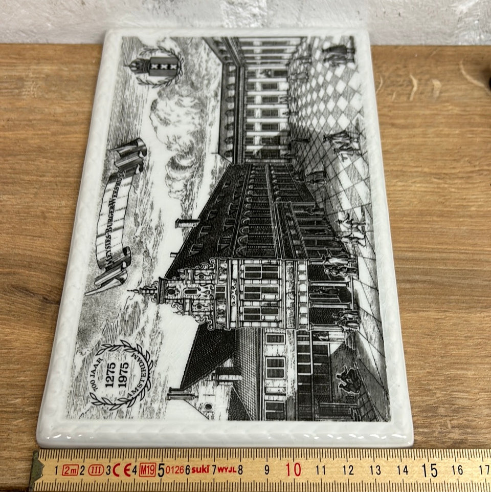 Memorial plate 700 year Amsterdam - Meysies Burgerweeshuys