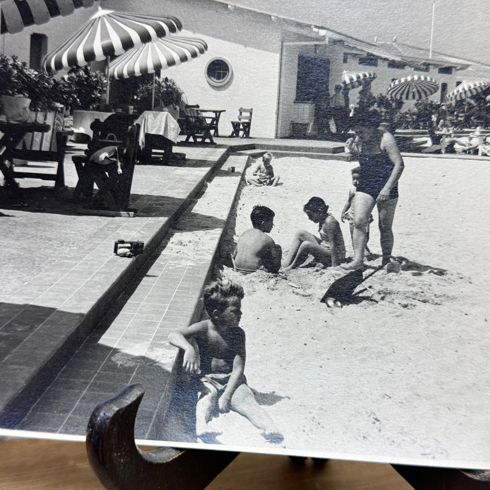 Black and white Curacao photograph serie - Black White – Curaçao (1960s–1970s)