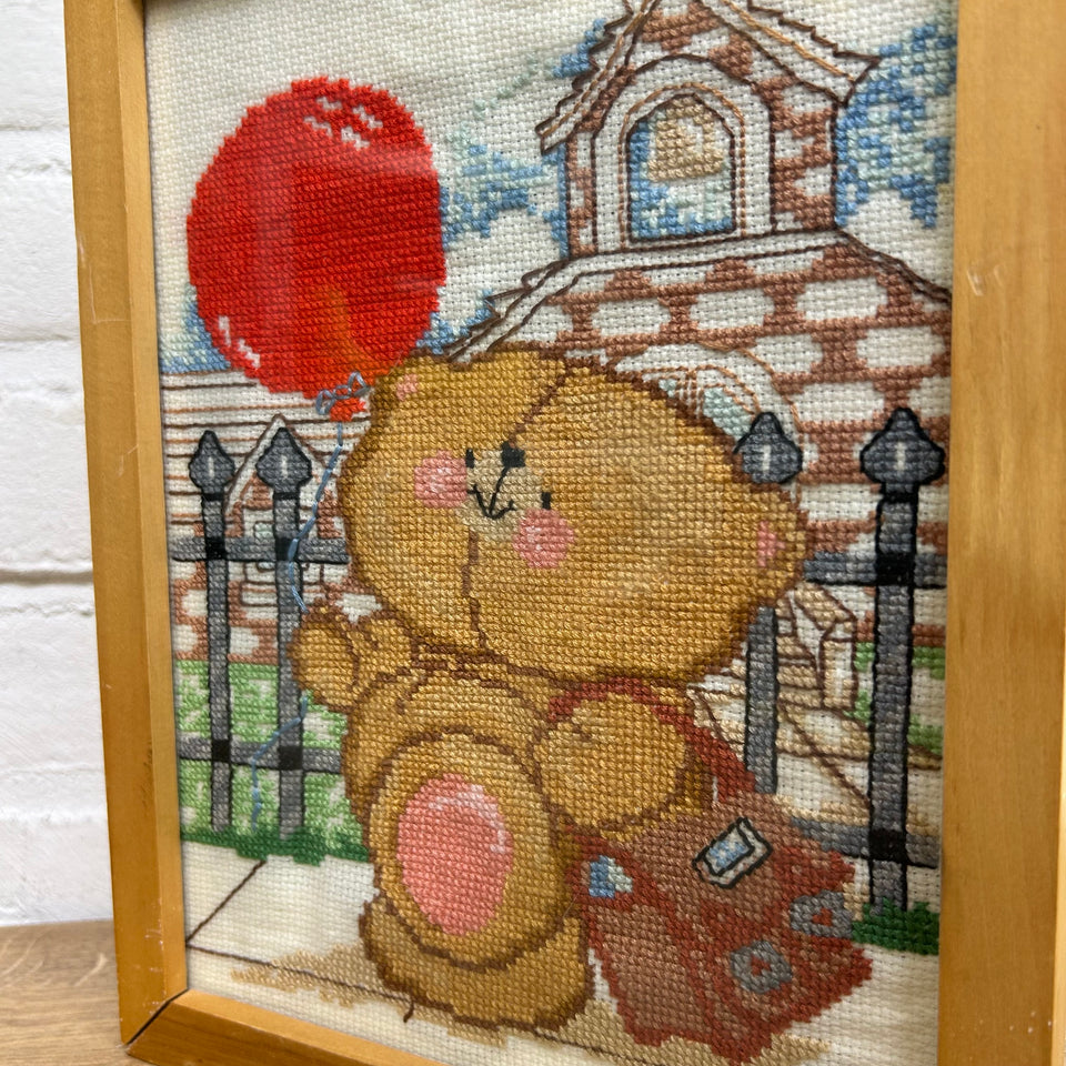 Teddybear - Embroidery -  Childrens room - Tapestry - Patchwork - Cotton work - Framed behind glass