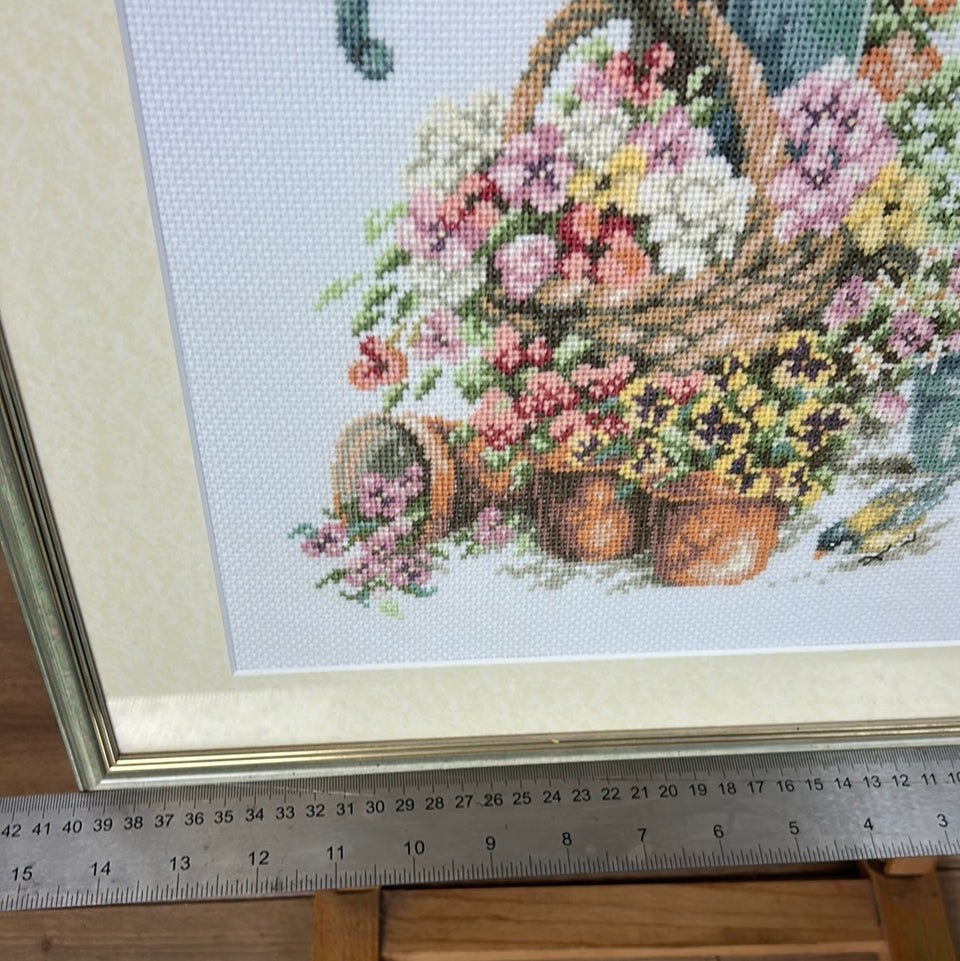 Flowers around antique water well - Embroidery - Tapestry - Patchwork - Cotton work - Framed