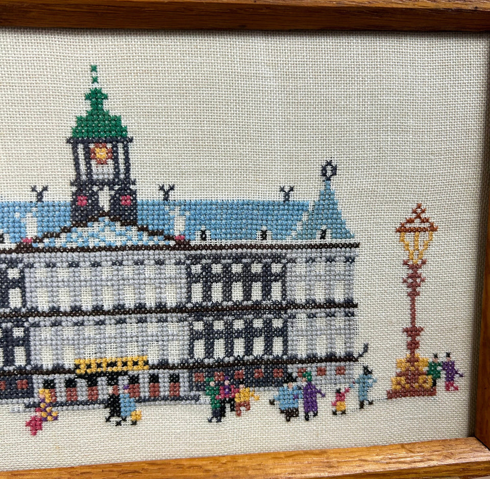 Amsterdam Dam Square Embroidery - Tapestry - Patchwork - Cotton work - Framed