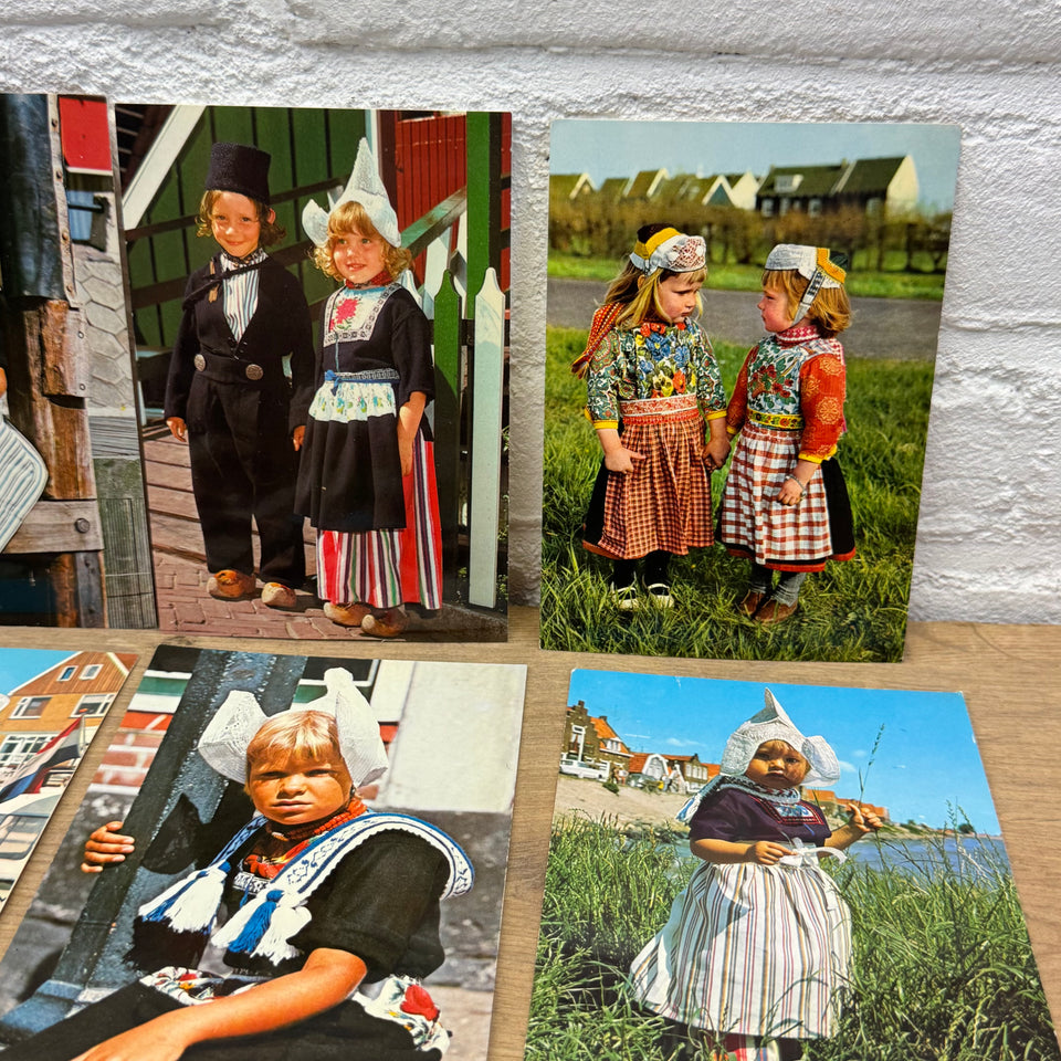 Collection cards of The Dutch Folklore Costumes with Dutch Woman Vintage photo cards – Holland’s Traditional Culture Costumes