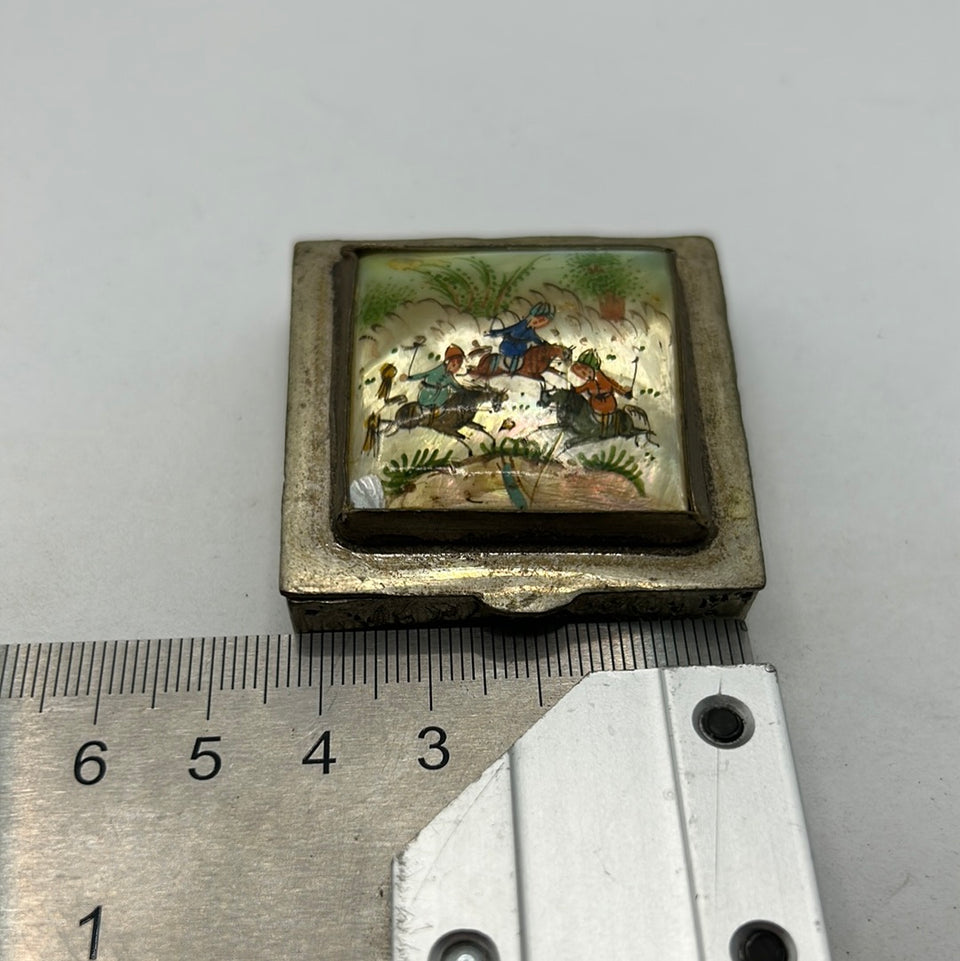 Small pillbox with persian drawing on mother of pearl