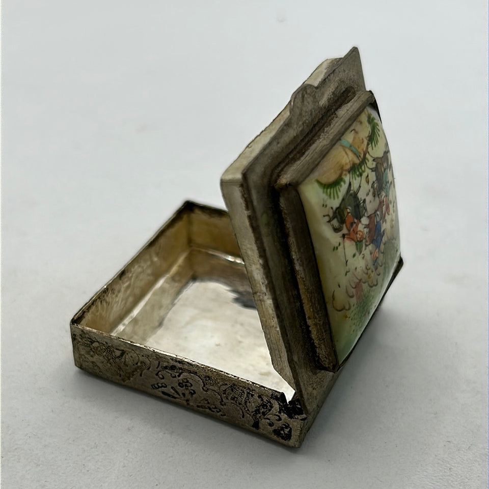 Small pillbox with persian drawing on mother of pearl