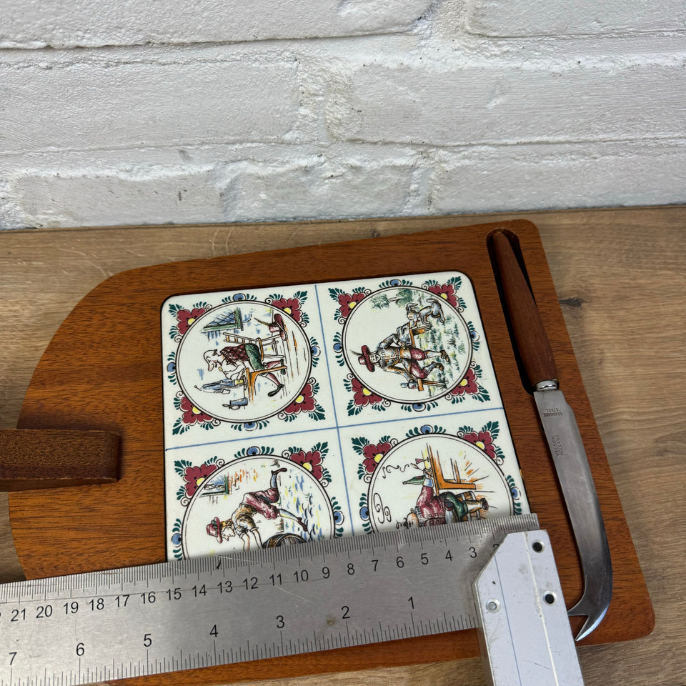 Serving platter with Dutch ceramic tile and cheese knife