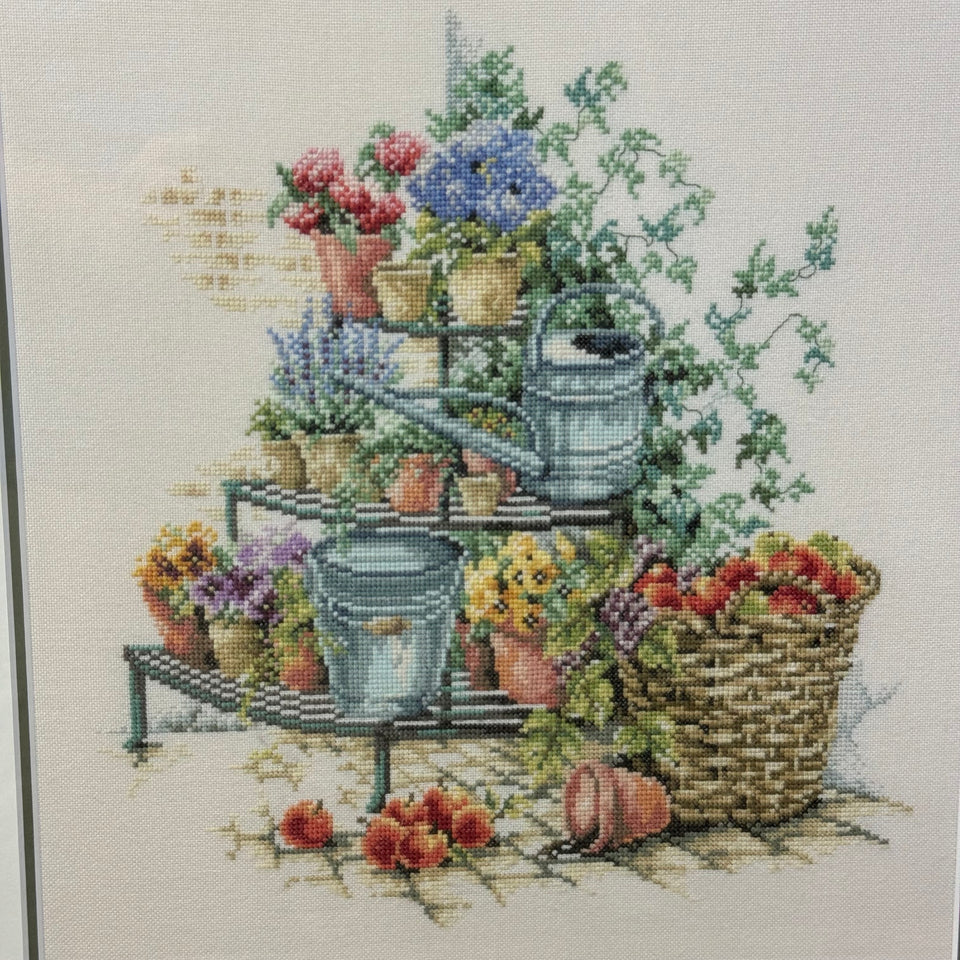 Garden flowers in pots - Framed embroidery