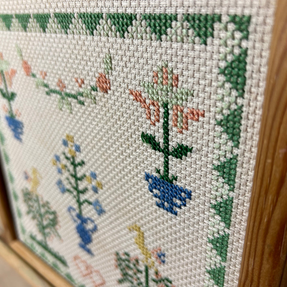 Small Sampler - Vintage Embroidery - Tapestry - Patchwork - Cotton work - Framed